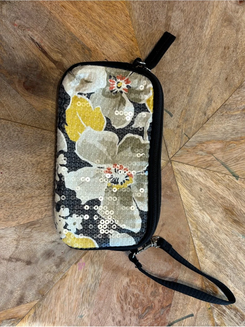 Vera Bradley Sequin Floral Wristlet Phone Case - Black, Gold & Cream